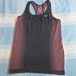 NIKE TANK TOP SIZE SMALL